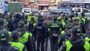 Despliegan a más de 900 efectivos en La Paz ante posibles bloqueos
