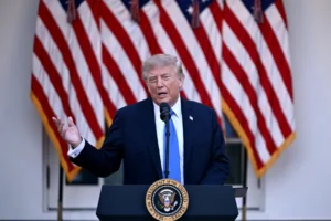 Trump cuestiona gestión migratoria de España y dice que “no tiene ningún control” de su frontera