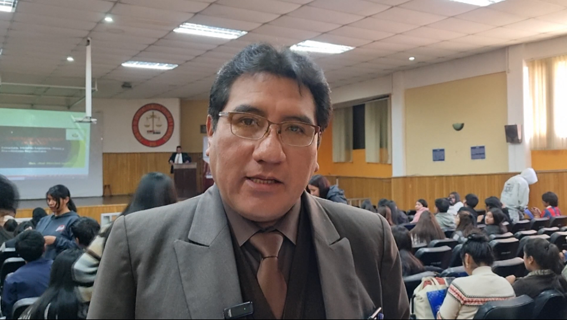 Abg. Julio Ronald Mamani Choque es el actual Decano de la Facultad de Derecho, Ciencias Políticas y Sociales. Foto: RTvU