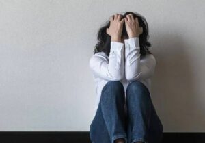 Ansiedad, depresión y adicciones aumentan en medio de la crisis en Bolivia