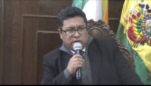 Gobernación de Oruro sostiene que la Ley 1771 respalda su posición sobre el bono de vacunación