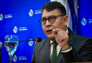 Denuncian al exviceministro Jhonny Aguilera por presuntas torturas y organización criminal