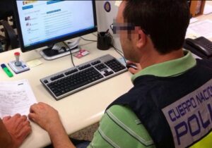 Tres bolivianos son detenidos en España por presunto matrimonio simulado