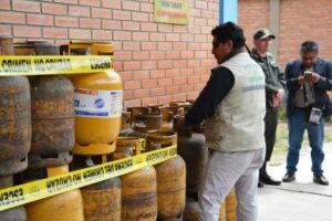 Gobierno intensifica controles ante presunto desvío de GLP y combustibles en Bolivia