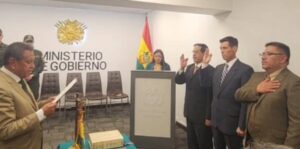 Gobierno posesiona a tres nuevos viceministros para reforzar seguridad y lucha antidroga