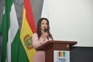 TSE reporta 39 renuncias de mujeres y 12 denuncias por violencia política desde mayo